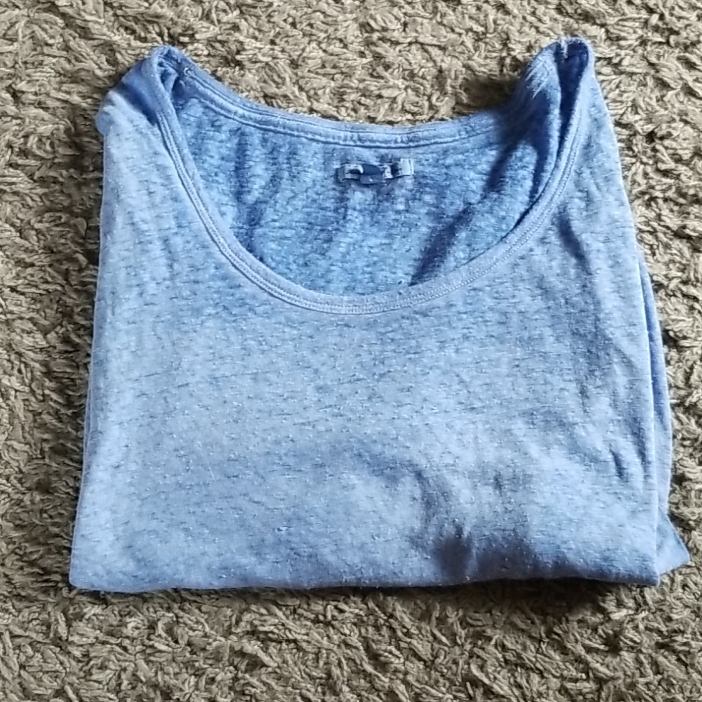 Half sleeve shirt